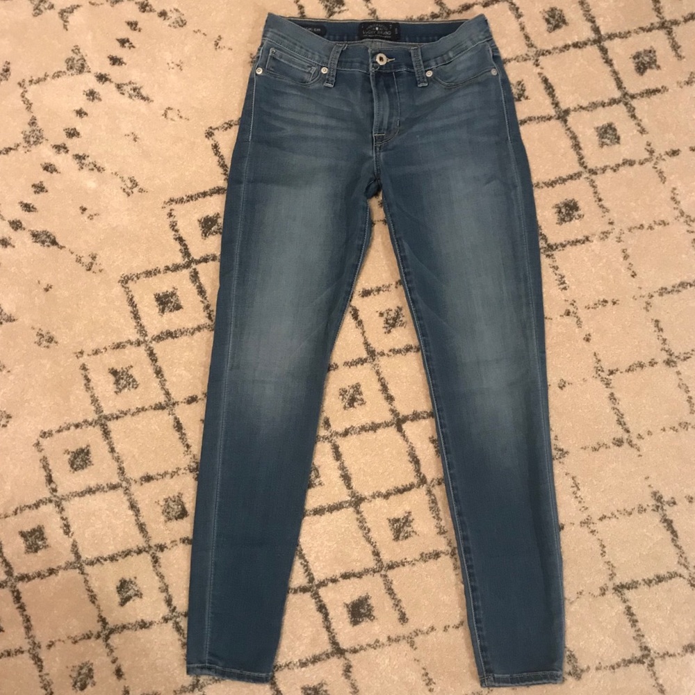 Lucky Brand Medium Wash Jeans